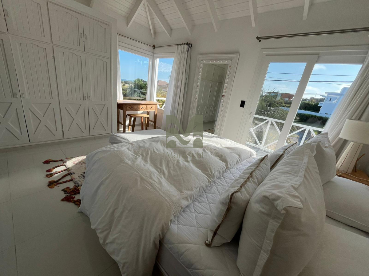 Casa ID.607 - Hermosa casa en Montoya, a solo pasos de la playa Ref.5451
