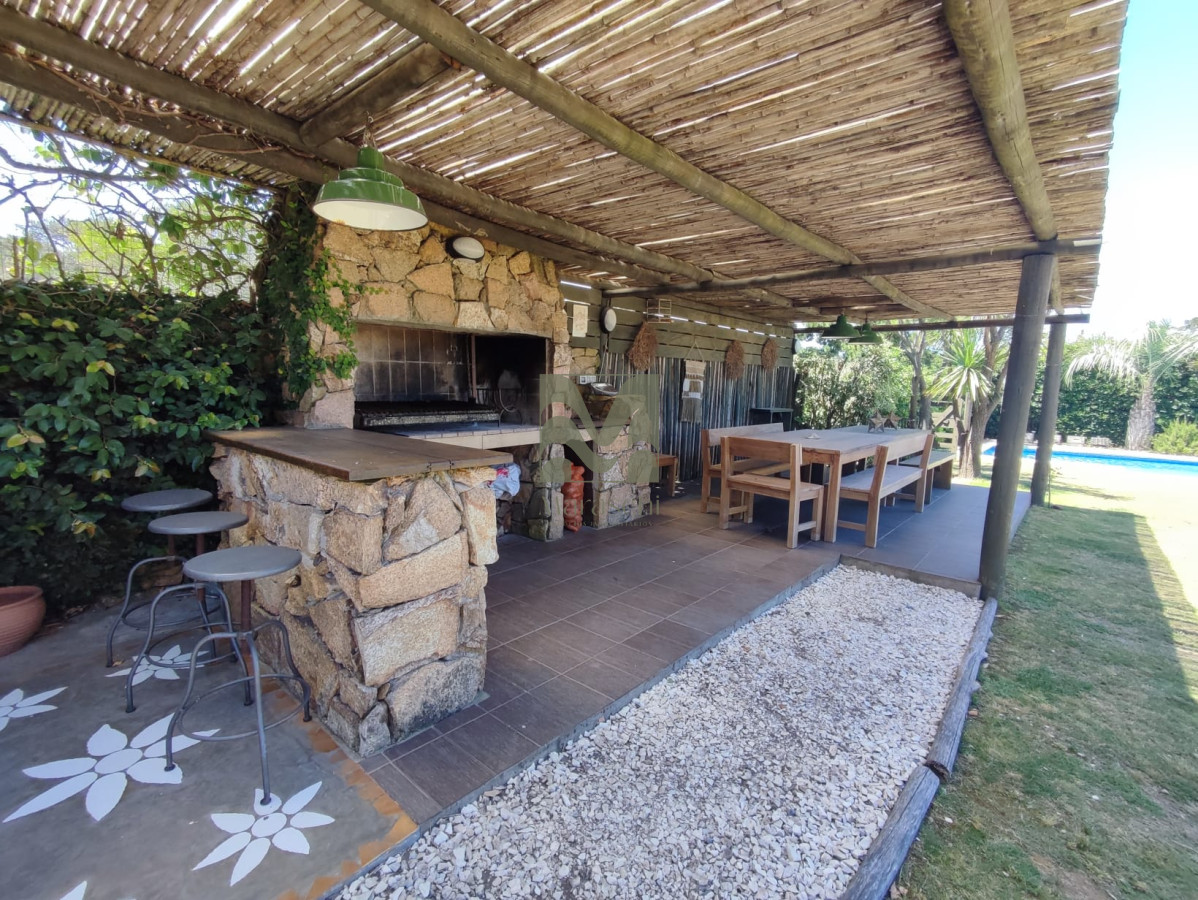 Casa ID.607 - Hermosa casa en Montoya, a solo pasos de la playa Ref.5451