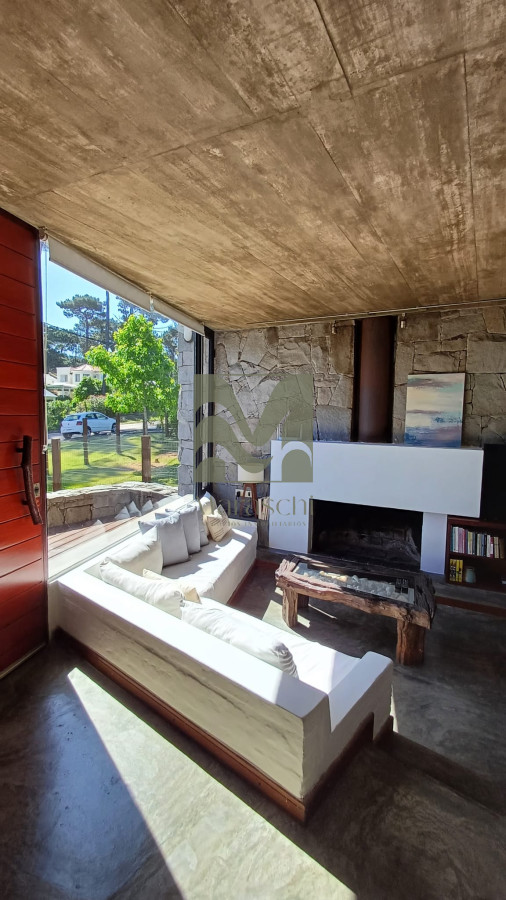 Casa ID.606 - Muy linda casa en Montoya. REF 7975