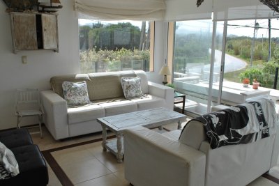 Muy lindo apartamento en Manantiales. Ref. 7131 - IMD7131A