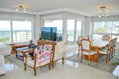 Hermoso departamento con vista única al mar  - IMD7192A