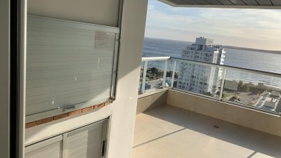 Excelente apartamento con vista al mar Ref.(6022) - IMD6022A