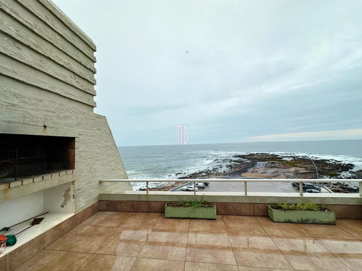 Apartamento ID.7830 - Muy lindo apartamento en Punta Vapor frente al mar. REF(7830) 