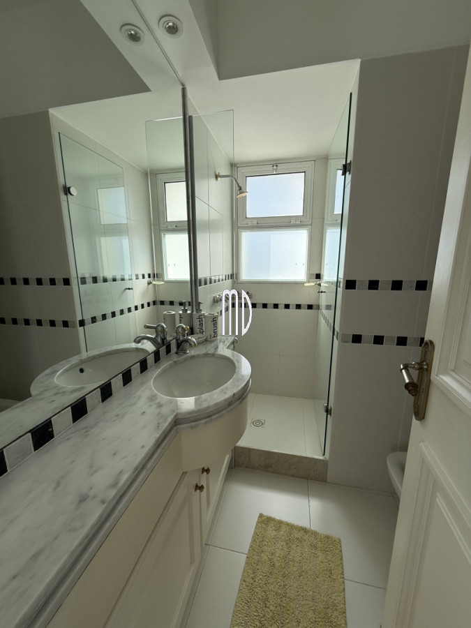 Apartamento ID.9025 - Hermoso Apto Frente Al Mar REF:9025