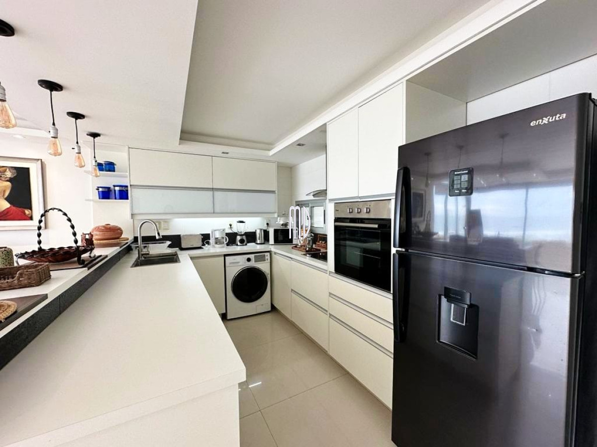 Apartamento ID.7830 - Muy lindo apartamento en Punta Vapor frente al mar. REF(7830) 