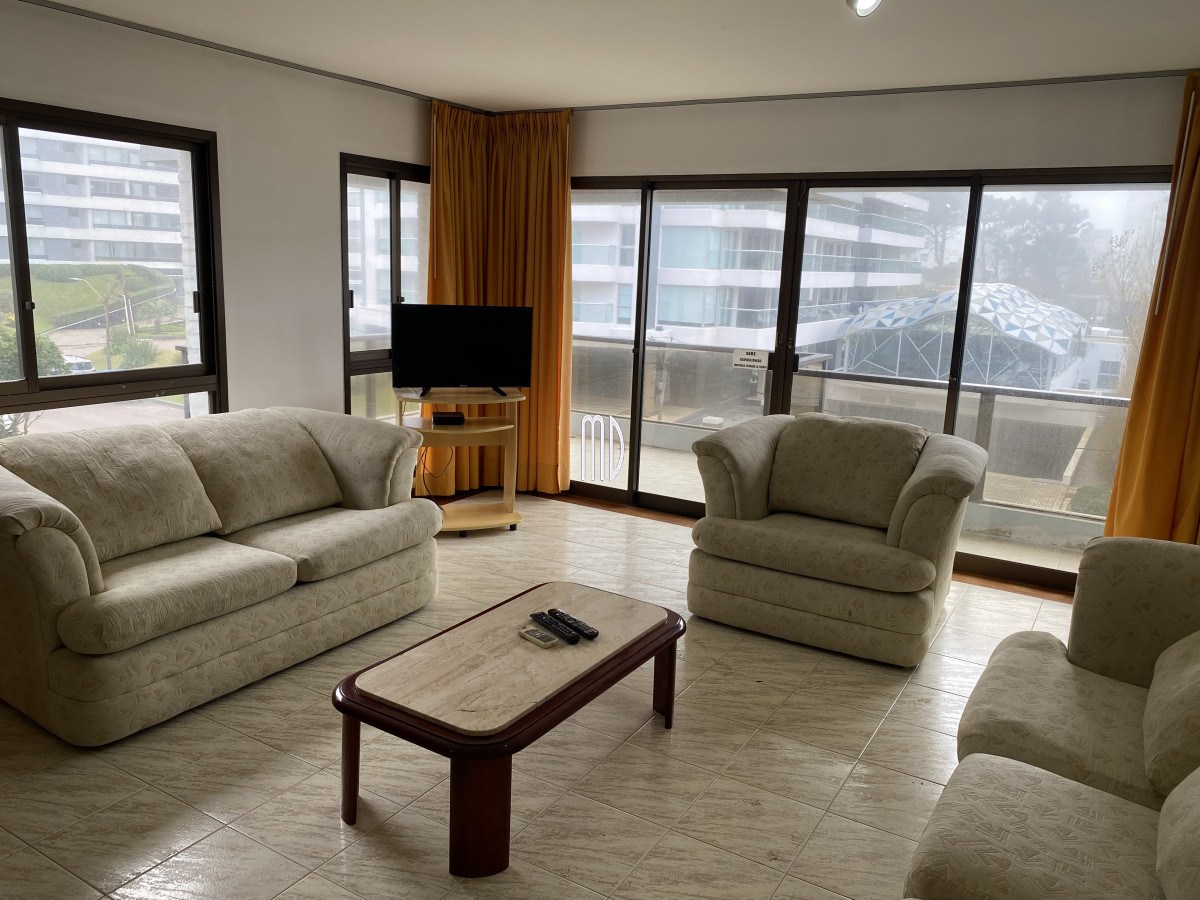 Brava - GoPunta - Portal Inmobiliario de Punta del Este - Maldonado