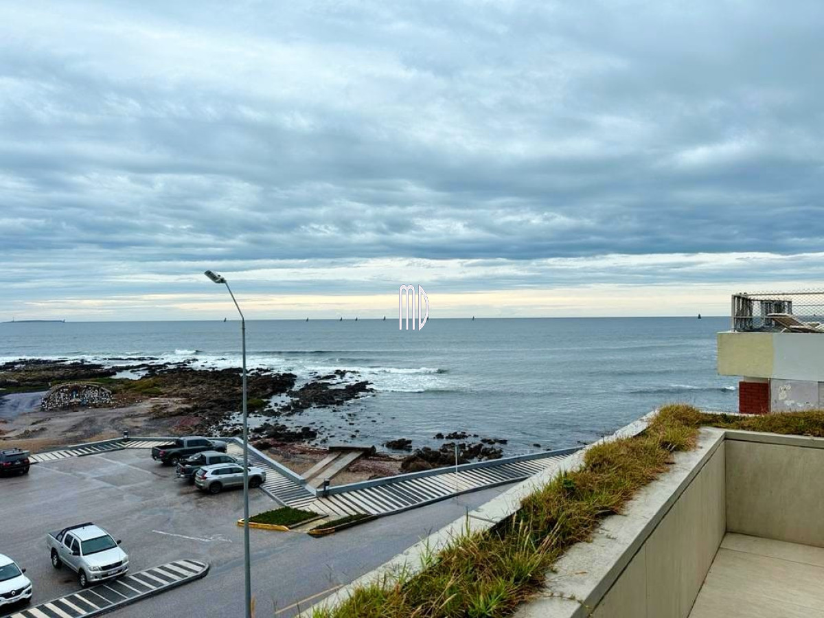 Apartamento ID.7830 - Muy lindo apartamento en Punta Vapor frente al mar. REF(7830) 