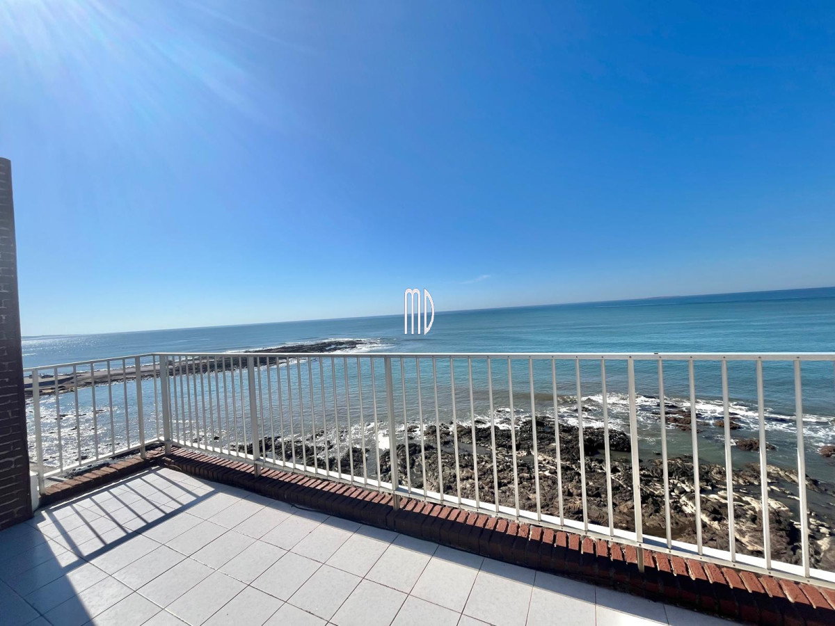 Apartamento ID.6303 - Exclusivo Penthouse en Península con Vista Panorámica al Mar. REF: 6303