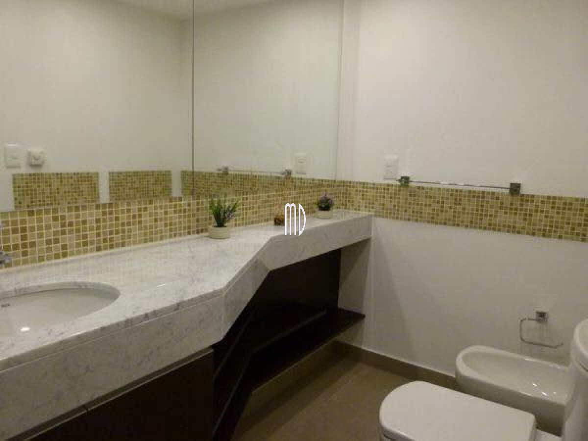 Apartamento ID.5780 - HERMOSO DEPTO EN EXCELENTE UBICACIÓNCON TODOS LOS SERVICIOS. REF:5780
