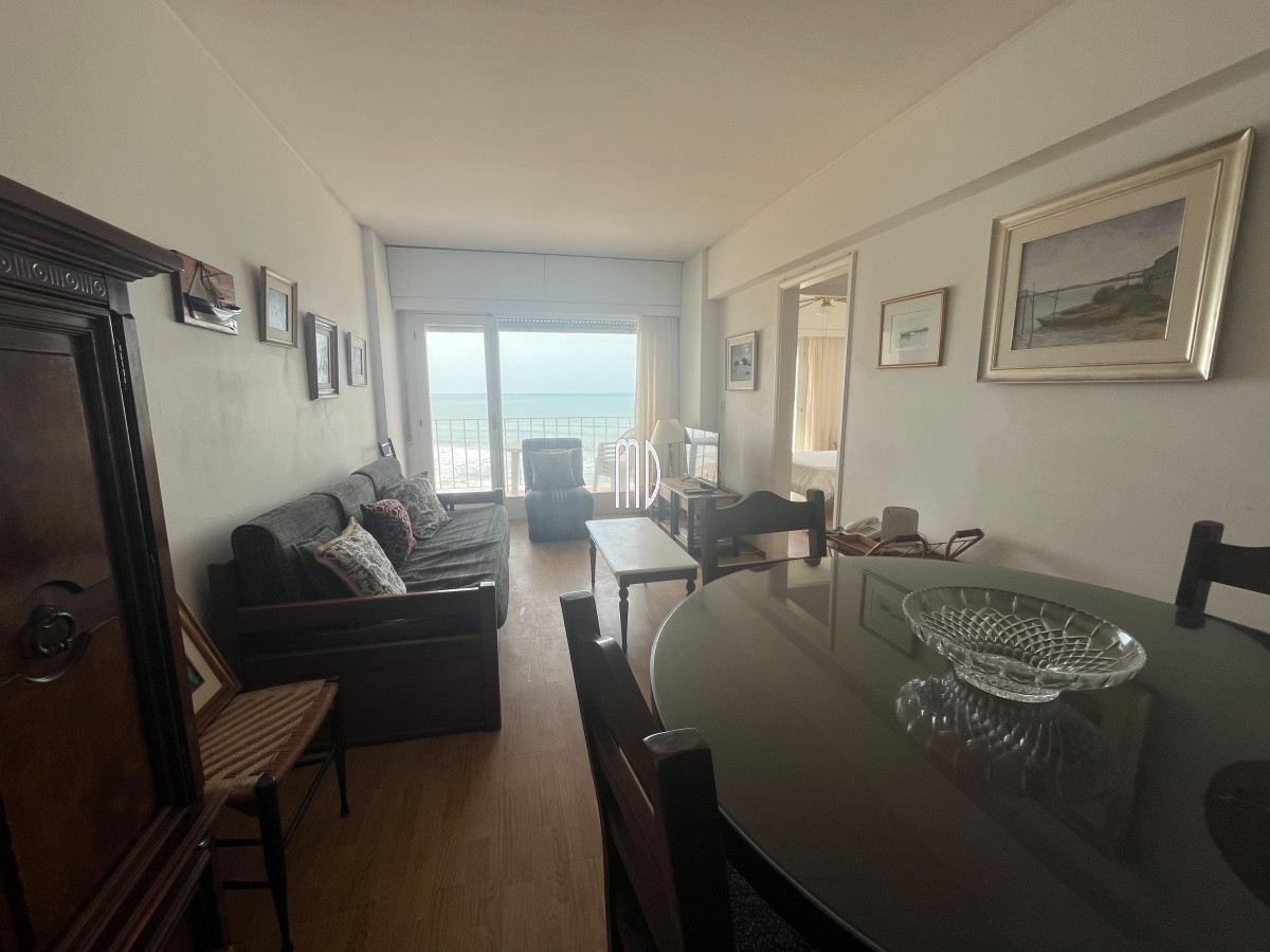 Oportunidad en la Península: 2 dormitorios con vista al mar.REF: 8483 - GoPunta - Portal Inmobiliario de Punta del Este - Maldonado
