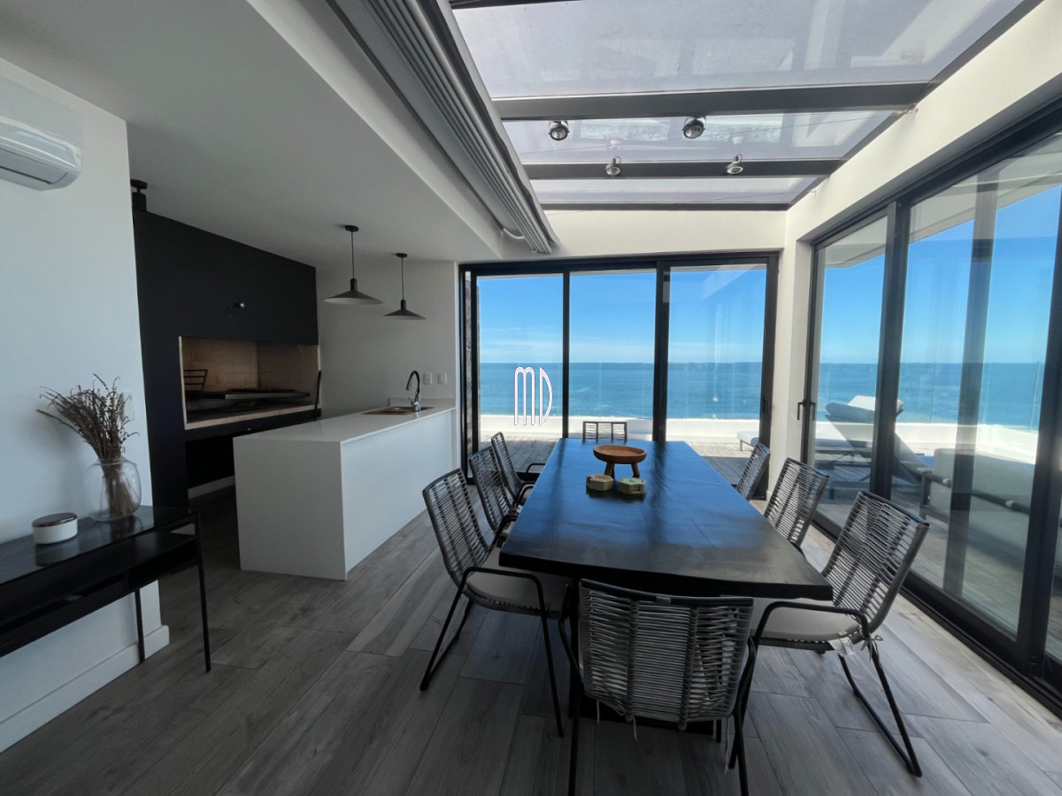 Apartamento ID.9150 - Penthouse frente al mar con terraza exclusiva, jacuzzi y vista única en Península 🌊