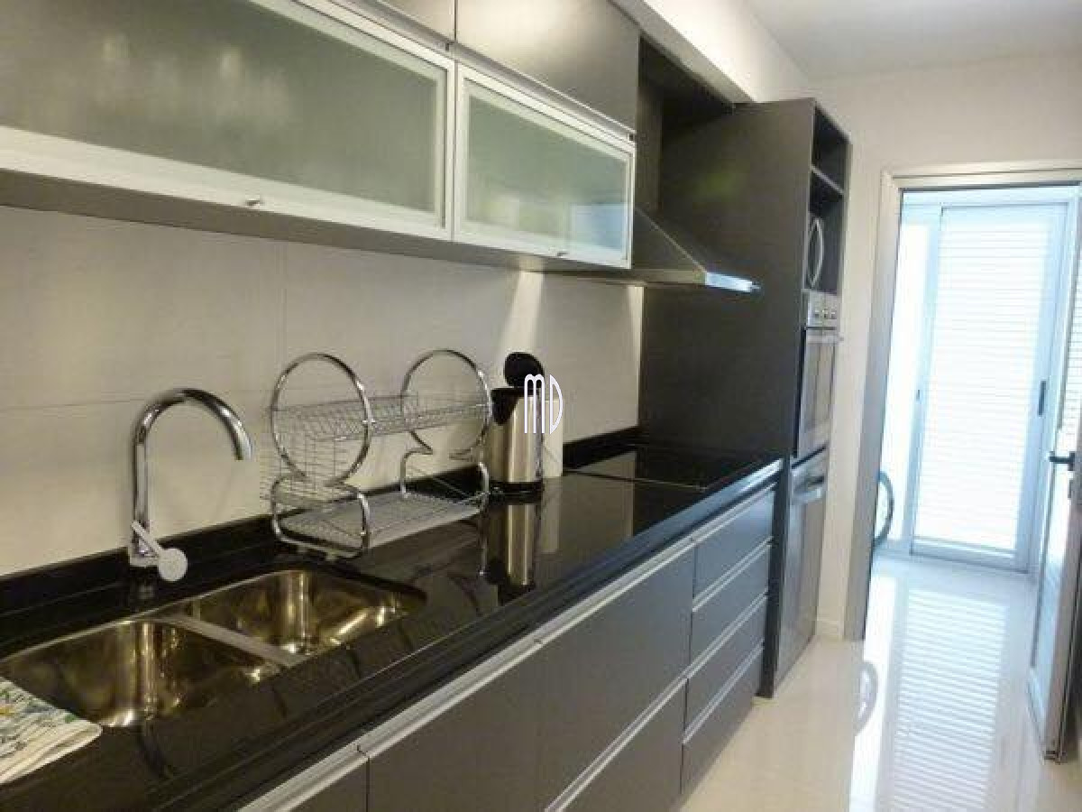 Apartamento ID.5780 - HERMOSO DEPTO EN EXCELENTE UBICACIÓNCON TODOS LOS SERVICIOS. REF:5780