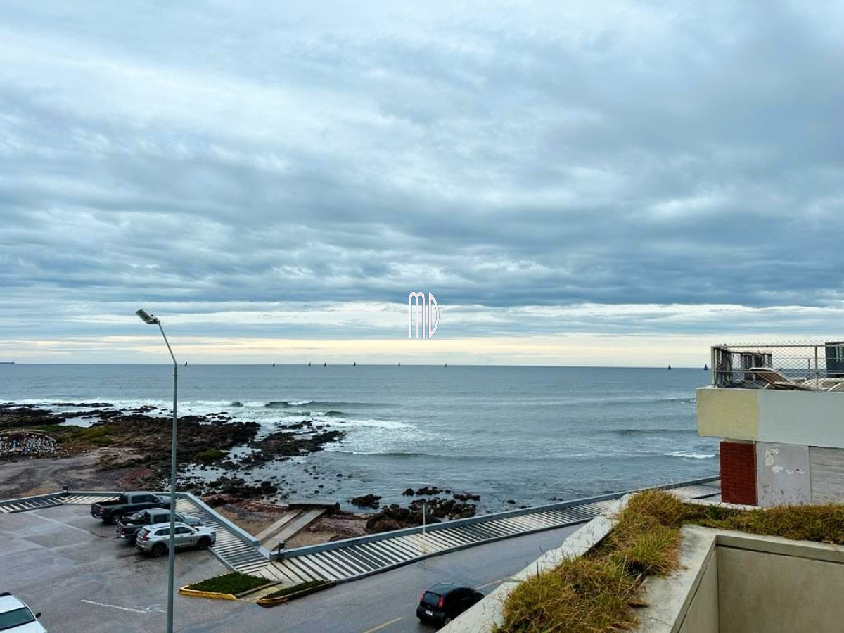 Apartamento ID.7830 - Muy lindo apartamento en Punta Vapor frente al mar. REF(7830) 