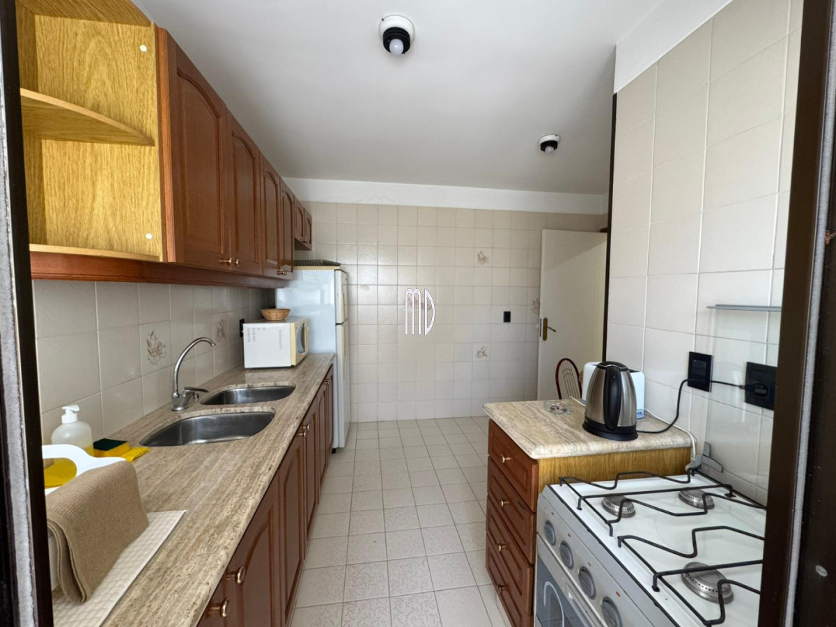 Apartamento ID.8910 - Departamento a 70 metros del mar - 2 dormitorios, 3 baños - Ideal alquiler anual o temporal. REF (8910)