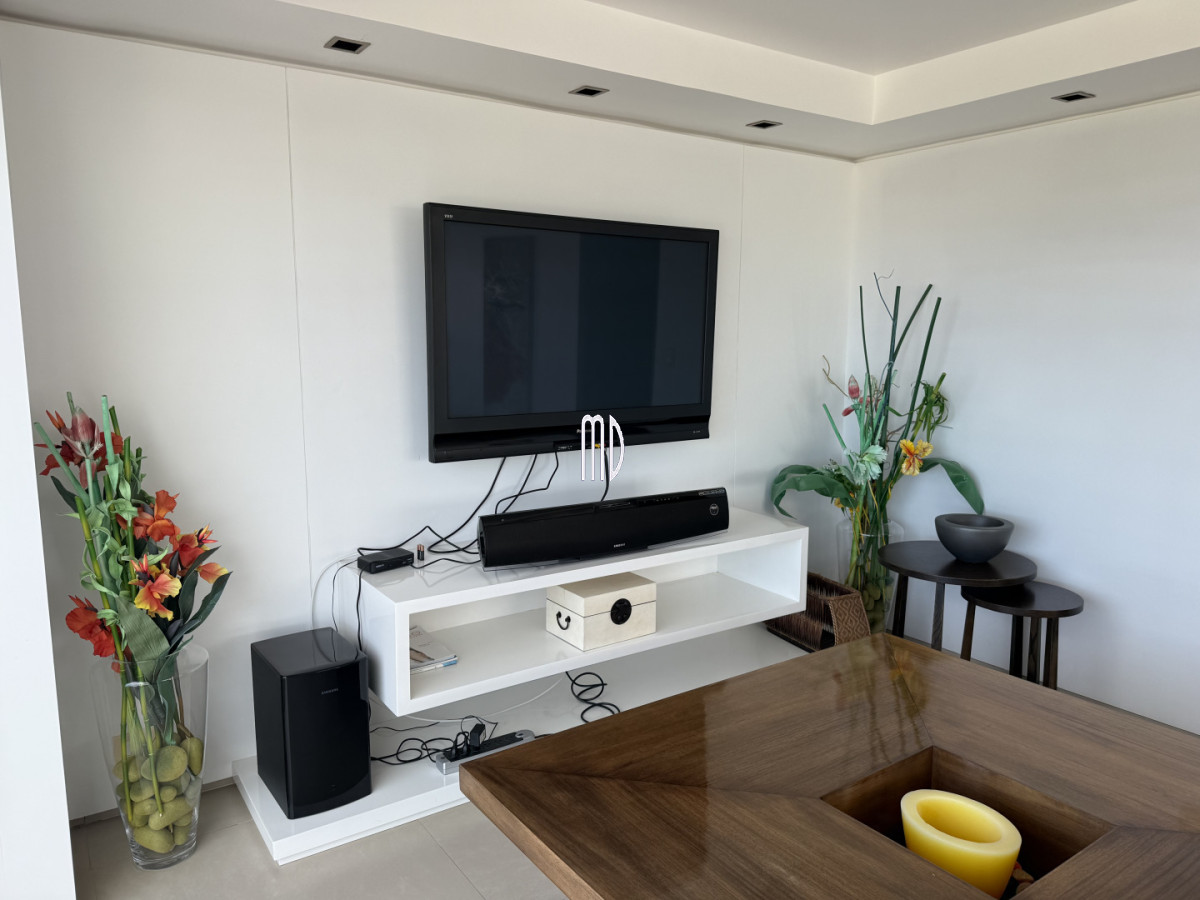 Apartamento ID.9025 - Hermoso Apto Frente Al Mar REF:9025