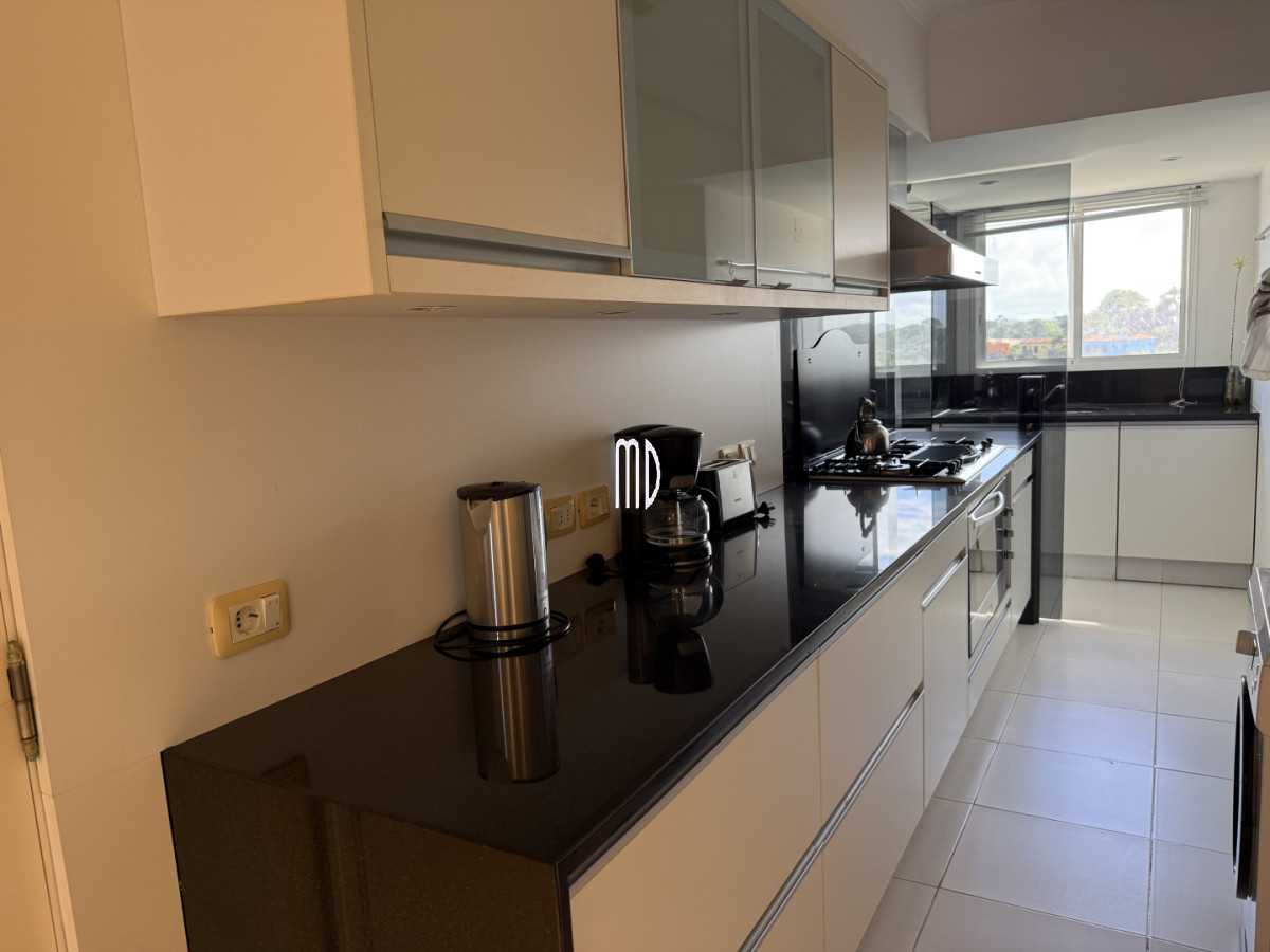 Apartamento ID.9025 - Hermoso Apto Frente Al Mar REF:9025