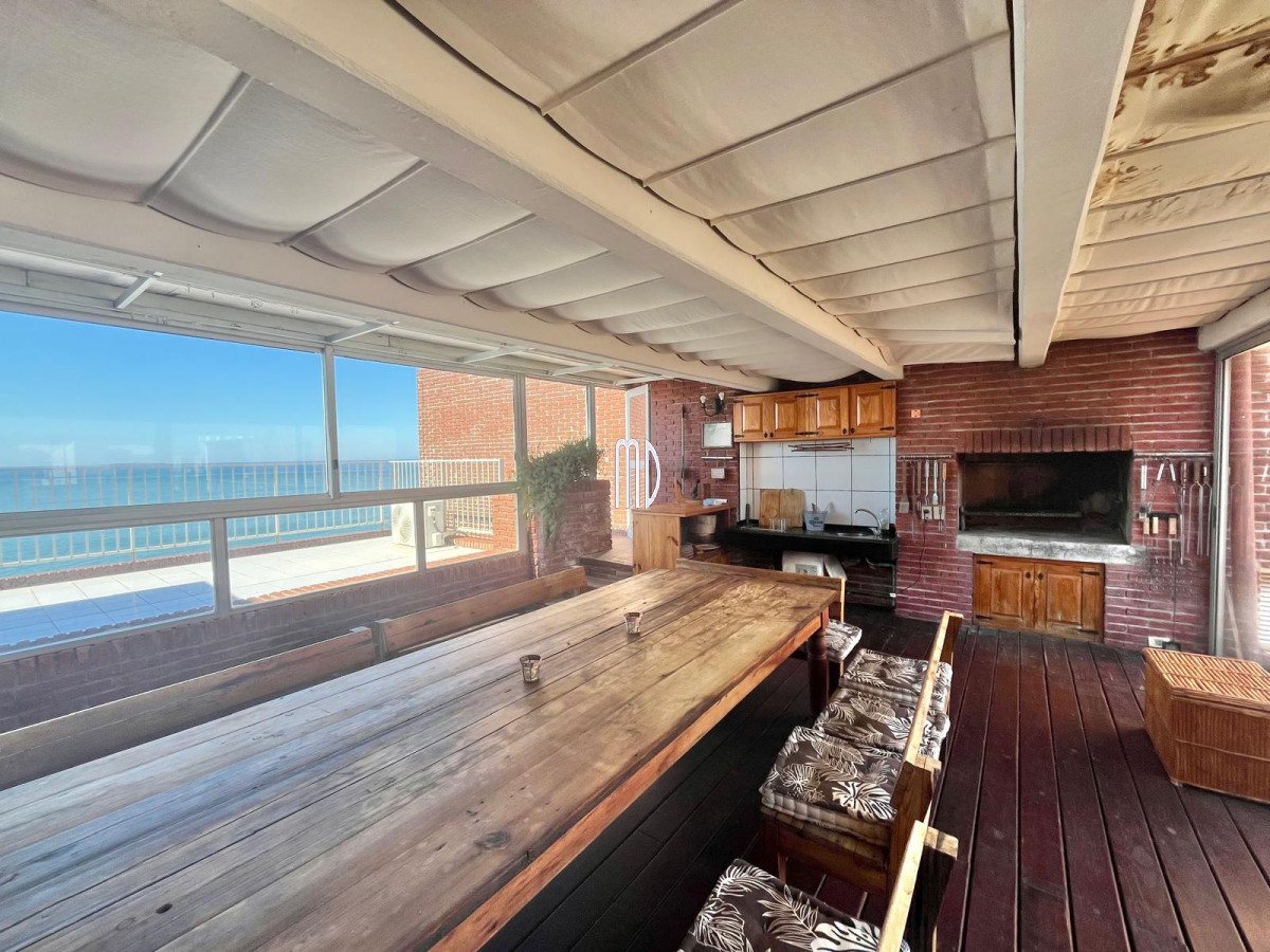 Apartamento ID.6303 - Exclusivo Penthouse en Península con Vista Panorámica al Mar. REF: 6303