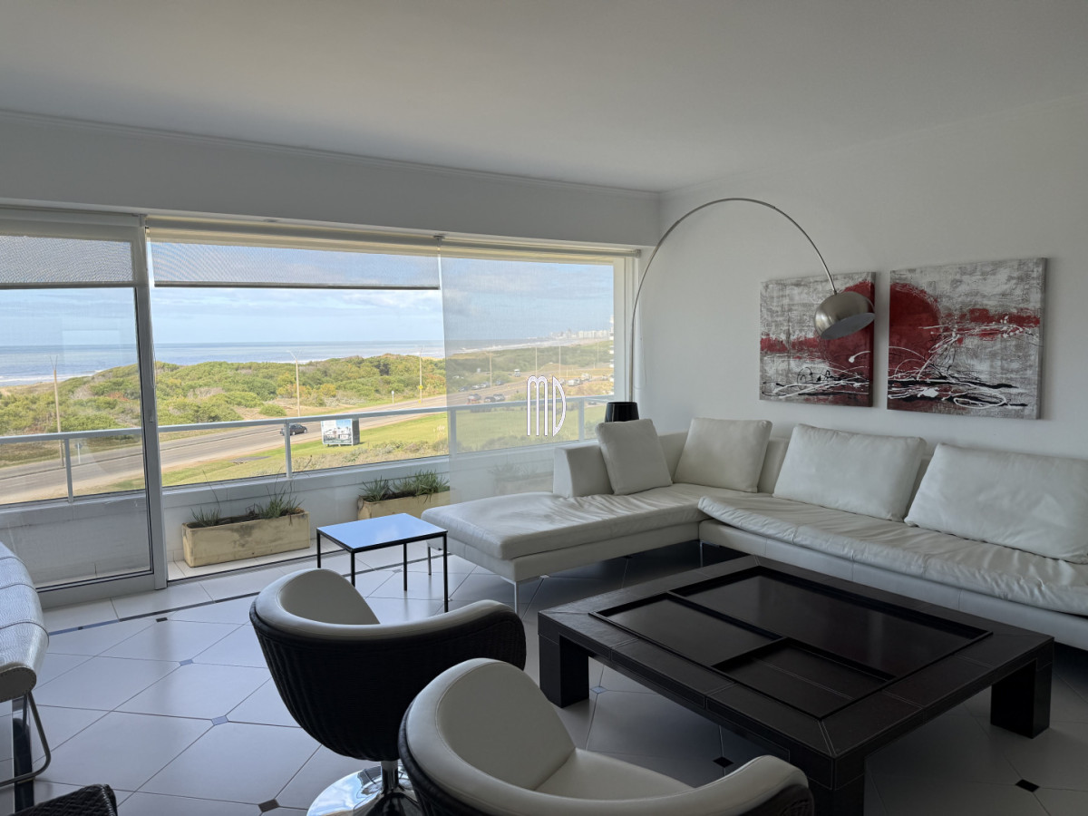 Apartamento ID.9025 - Hermoso Apto Frente Al Mar REF:9025