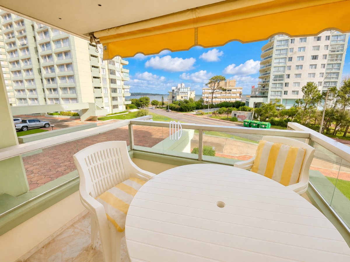 Lindo apartamento frente al mar en edificio Fragata. REF: (5577)  - IMD5577A