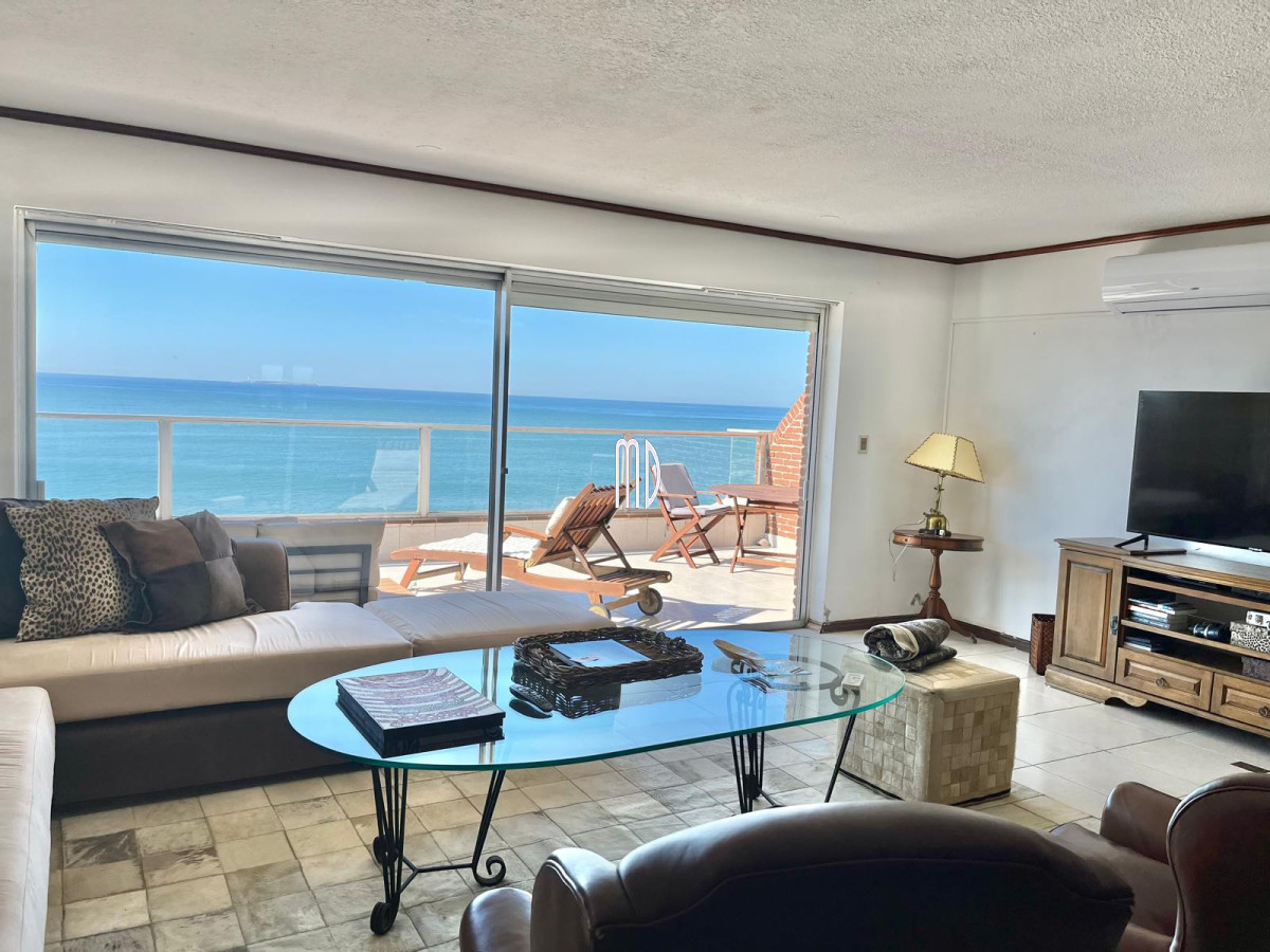 Apartamento ID.6303 - Exclusivo Penthouse en Península con Vista Panorámica al Mar. REF: 6303