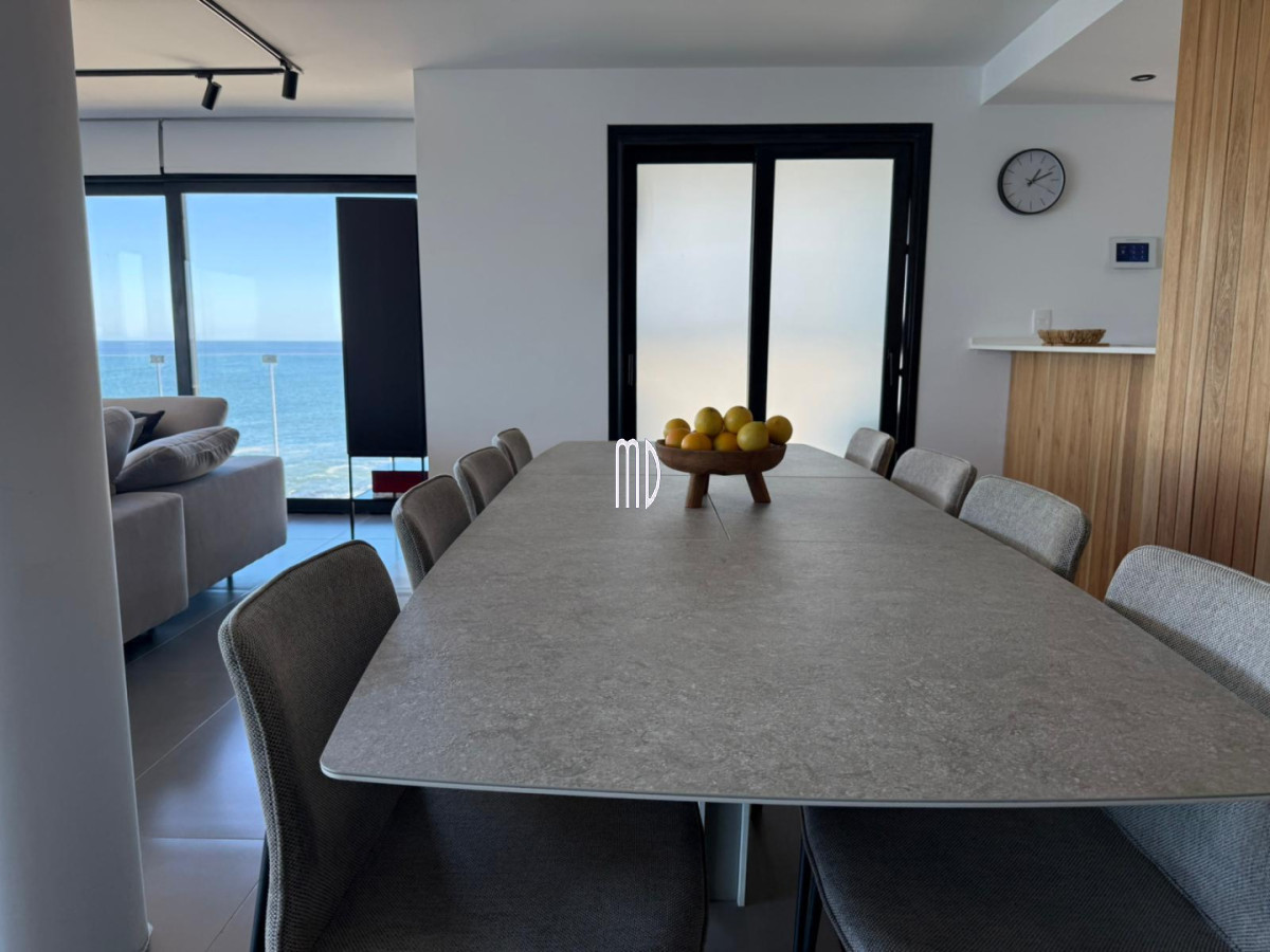 Apartamento ID.9150 - Penthouse frente al mar con terraza exclusiva, jacuzzi y vista única en Península 🌊