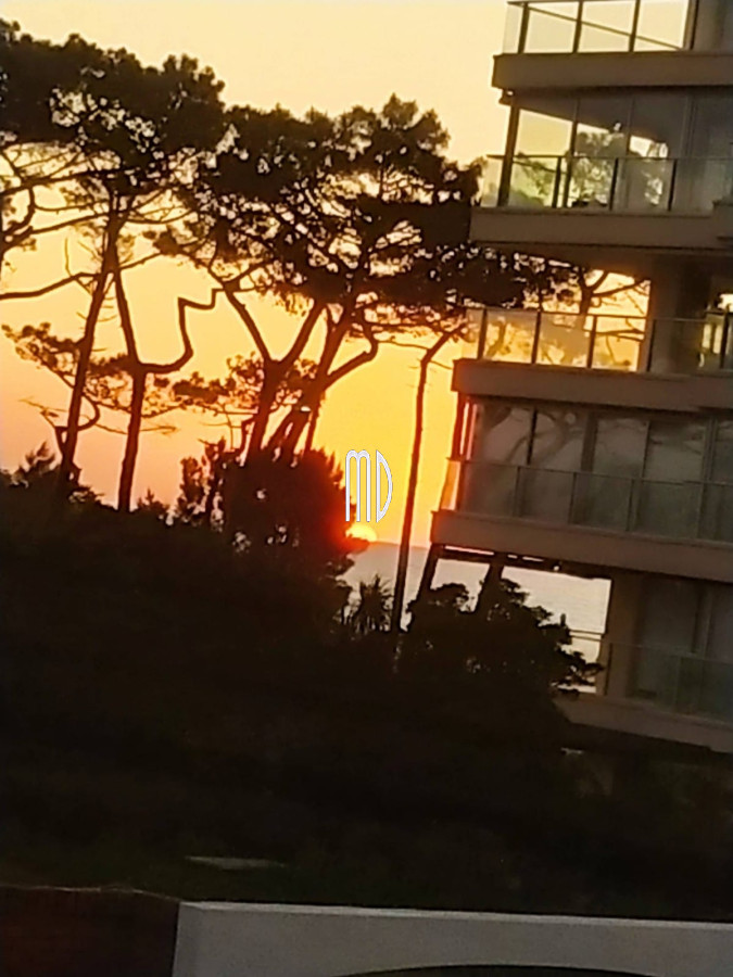 Apartamento ID.5923 - Muy lindo apartamento en punta del este, con muy buenas comodidades .Ref :5923