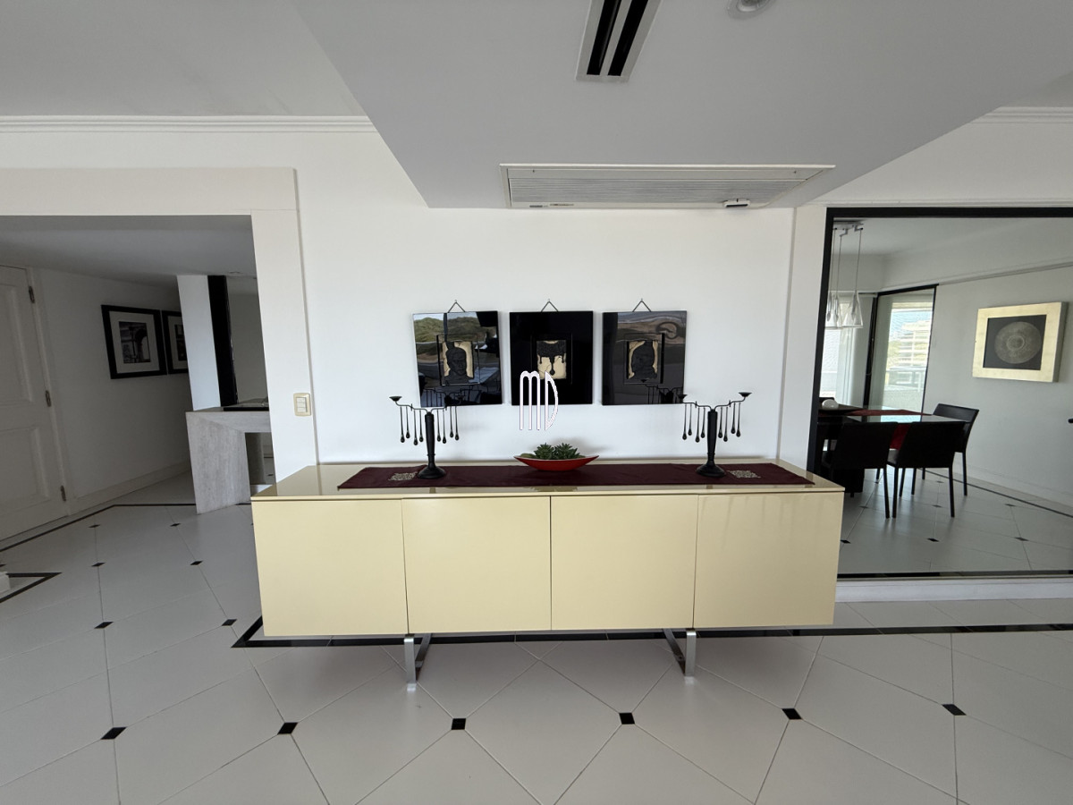 Apartamento ID.9025 - Hermoso Apto Frente Al Mar REF:9025