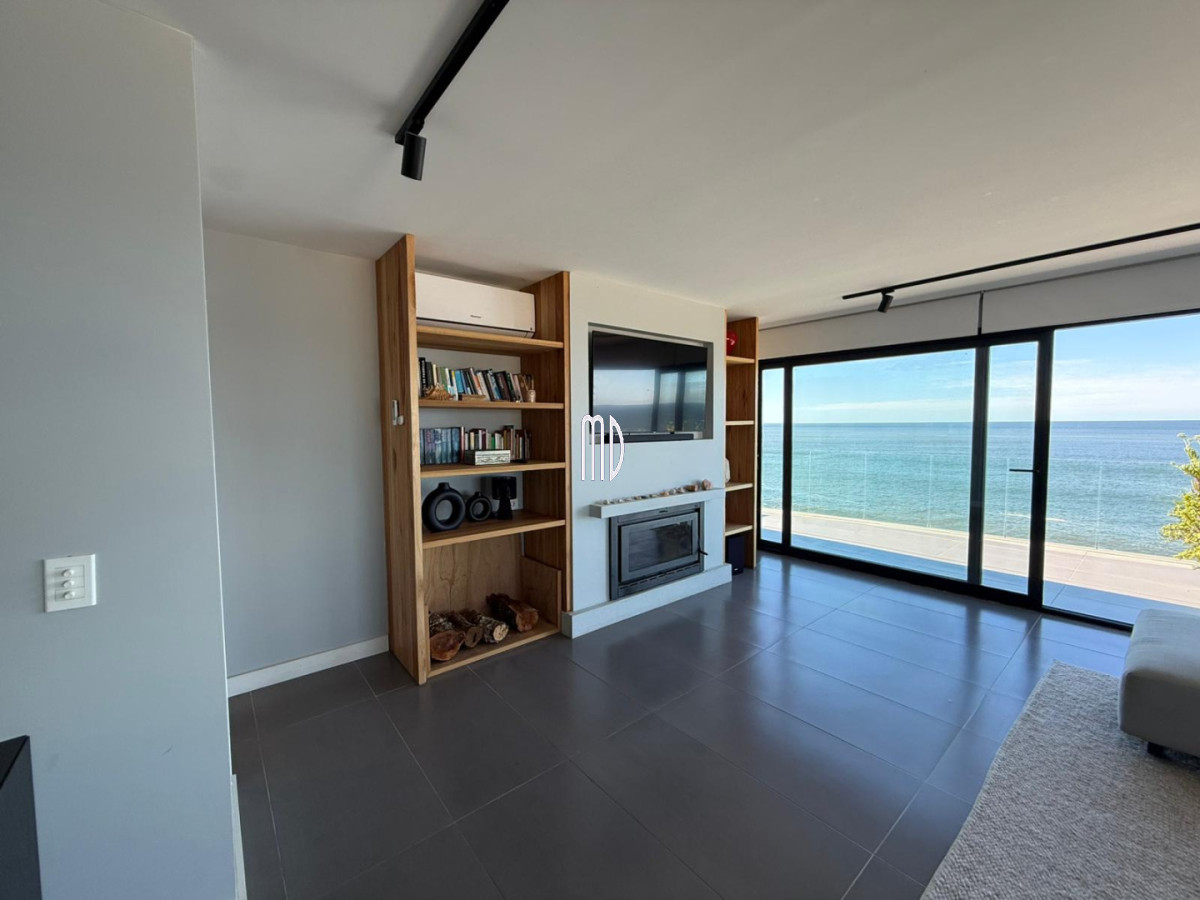 Apartamento ID.9150 - Penthouse frente al mar con terraza exclusiva, jacuzzi y vista única en Península 🌊