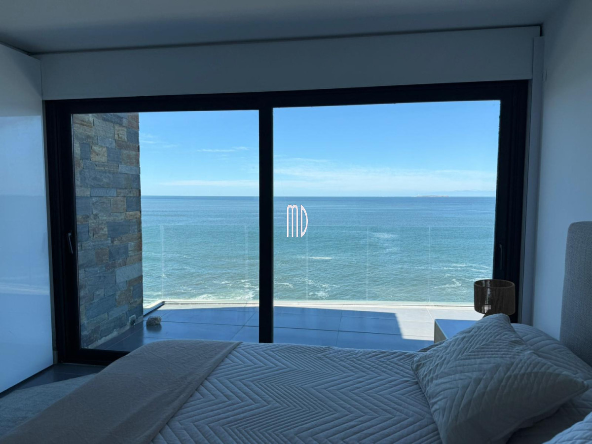 Apartamento ID.9150 - Penthouse frente al mar con terraza exclusiva, jacuzzi y vista única en Península 🌊