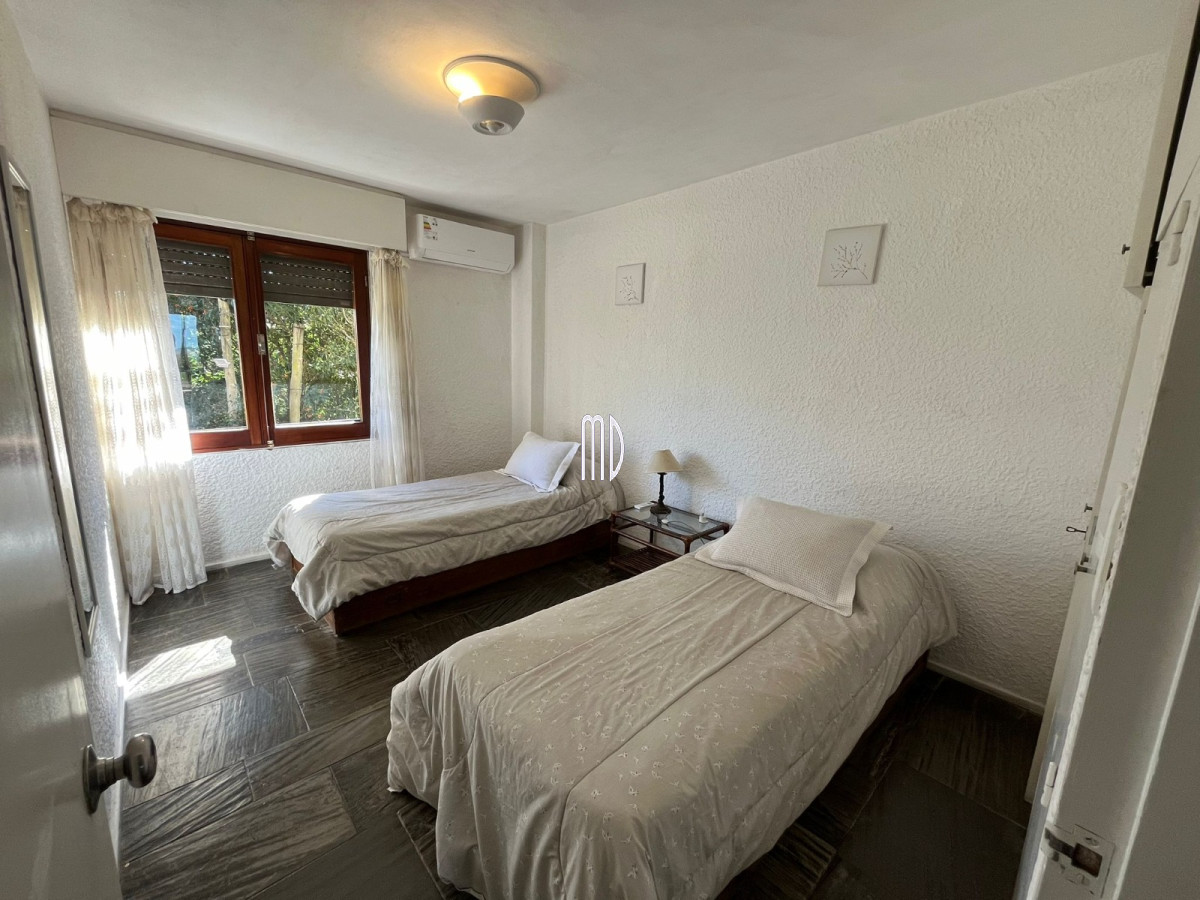 Apartamento ID.5897 - Hermoso apartamento primera linea a la playa, parada 6 de la brava