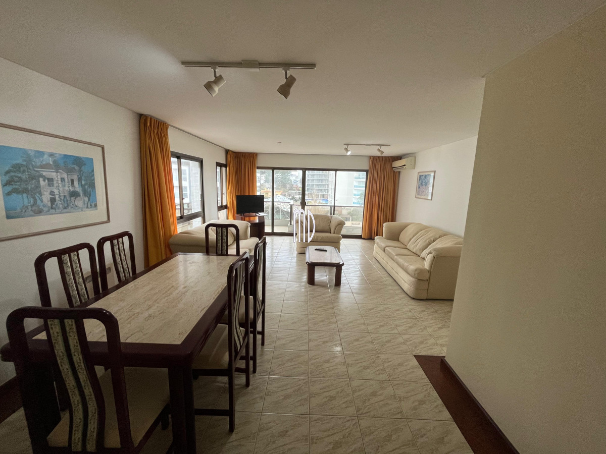 Aidy Grill - GoPunta - Portal Inmobiliario de Punta del Este - Maldonado