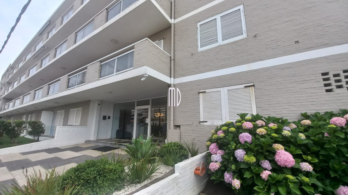 Apartamento ID.6063 - HERMOSO DEPTO FRENTE AL MAR. REF:6063