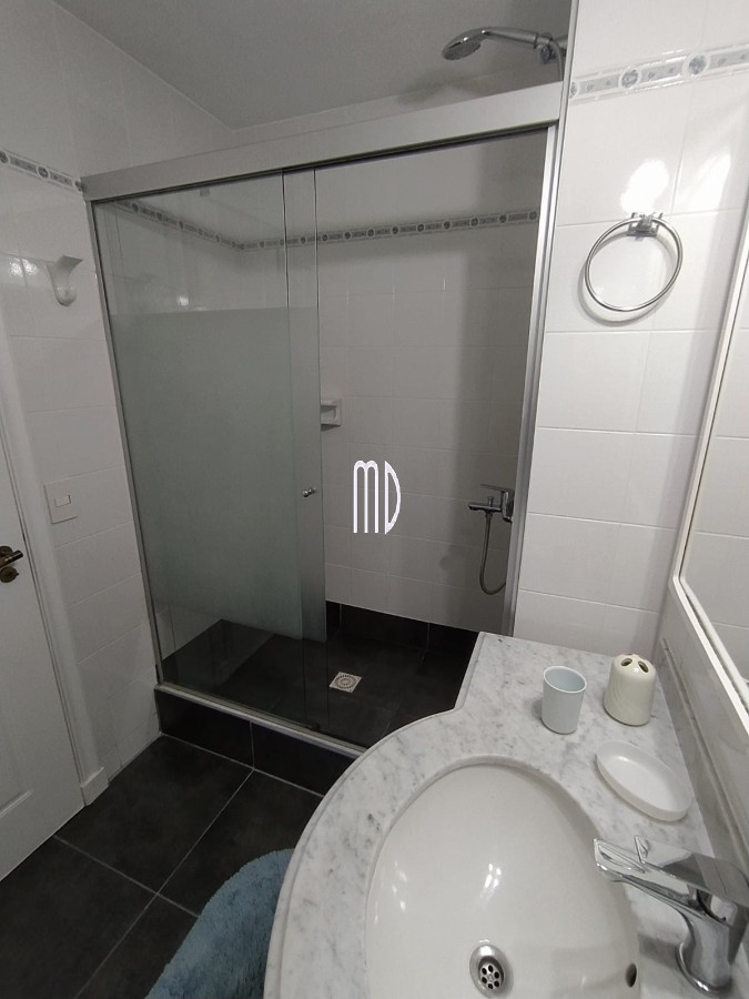 Apartamento ID.5923 - Muy lindo apartamento en punta del este, con muy buenas comodidades .Ref :5923