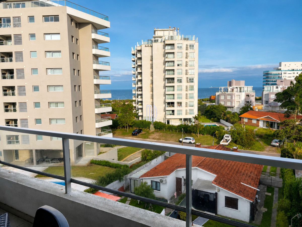 Apartamento ID.9356 - Apartamento moderno con parrillero y excelente distribución