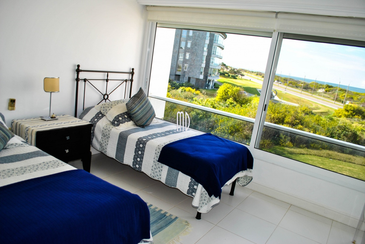 Apartamento ID.7060 - Hermoso apartamento frente al mar en la brava ref: 7060