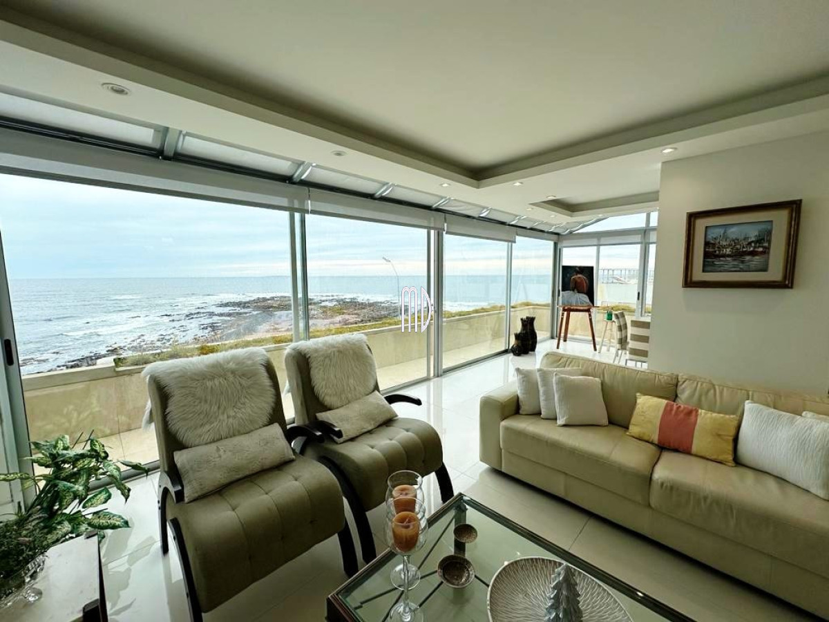 Apartamento ID.7830 - Muy lindo apartamento en Punta Vapor frente al mar. REF(7830) 