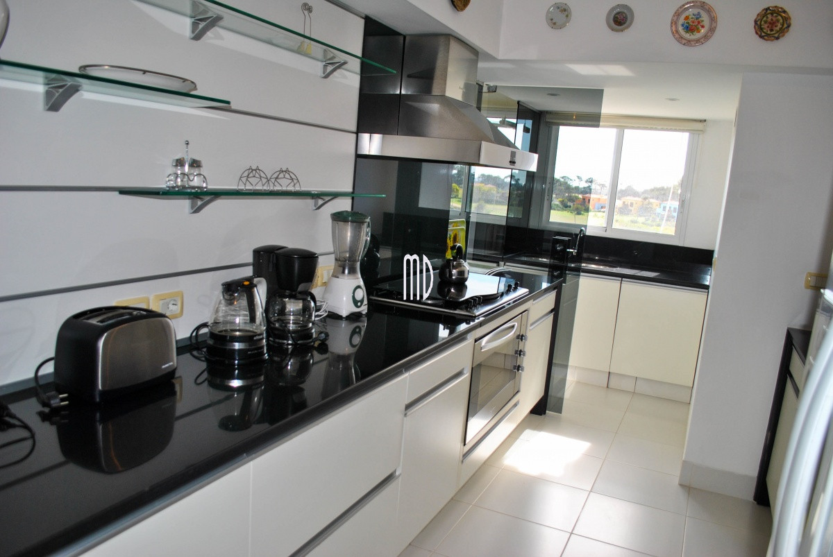 Apartamento ID.7060 - Hermoso apartamento frente al mar en la brava ref: 7060