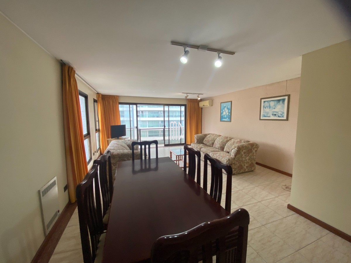 Aidy Grill - GoPunta - Portal Inmobiliario de Punta del Este - Maldonado