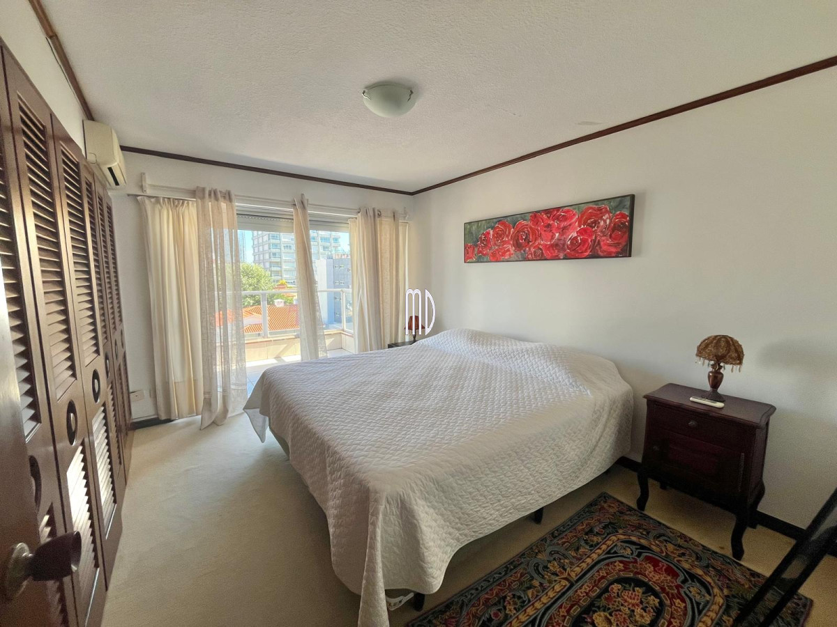 Apartamento ID.6303 - Exclusivo Penthouse en Península con Vista Panorámica al Mar. REF: 6303
