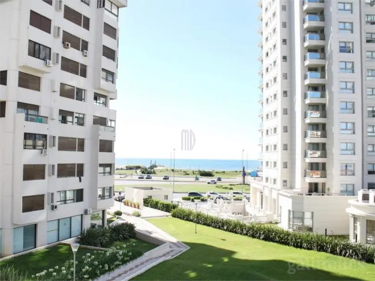 Moderno apartamento FRENTE AL MAR - IMD6305A