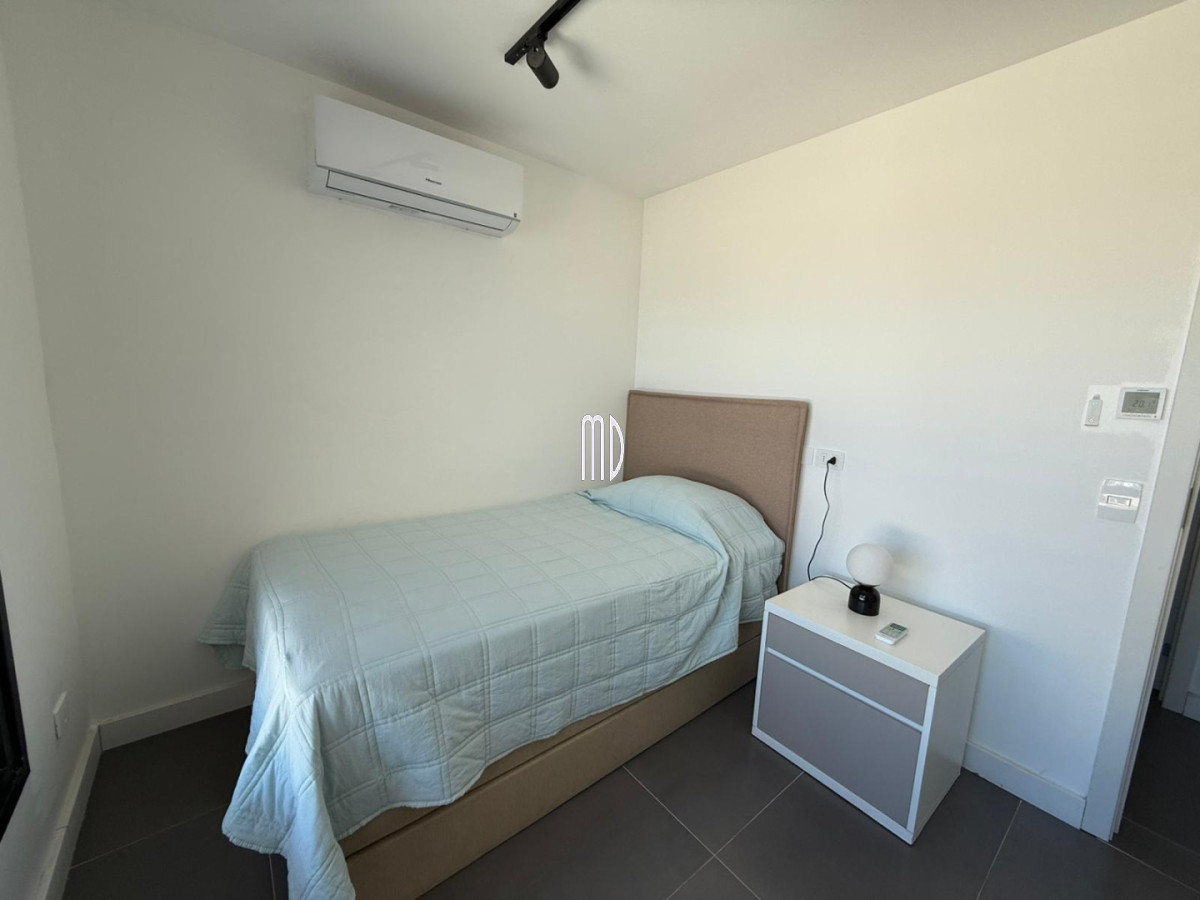 Apartamento ID.9150 - Penthouse frente al mar con terraza exclusiva, jacuzzi y vista única en Península 🌊