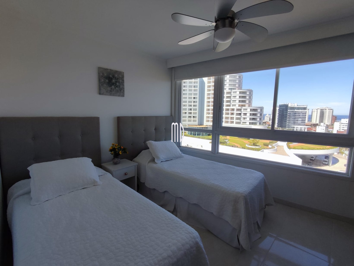 Apartamento ID.7630 - Hermoso apartamento frente al mar con todos los servicios. REF: 7630