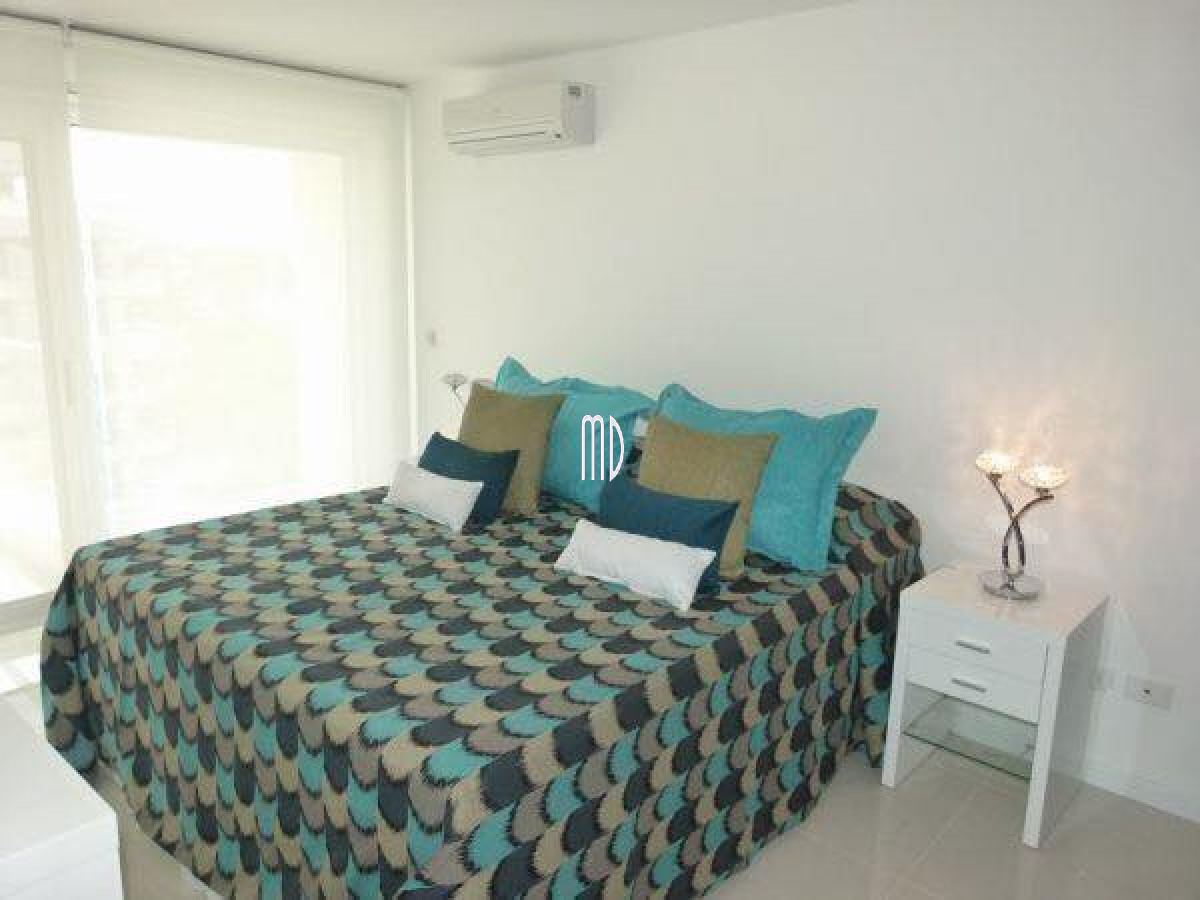 Apartamento ID.5780 - HERMOSO DEPTO EN EXCELENTE UBICACIÓNCON TODOS LOS SERVICIOS. REF:5780