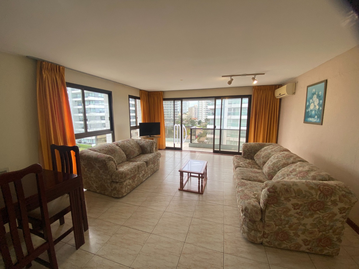 Aidy Grill - GoPunta - Portal Inmobiliario de Punta del Este - Maldonado