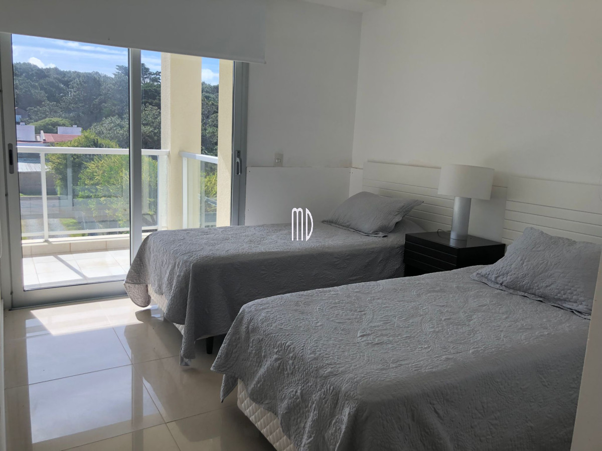 Apartamento ID.7492 - HERMOSO APARTAMENTO FRENTE AL MAR. REF: 7492