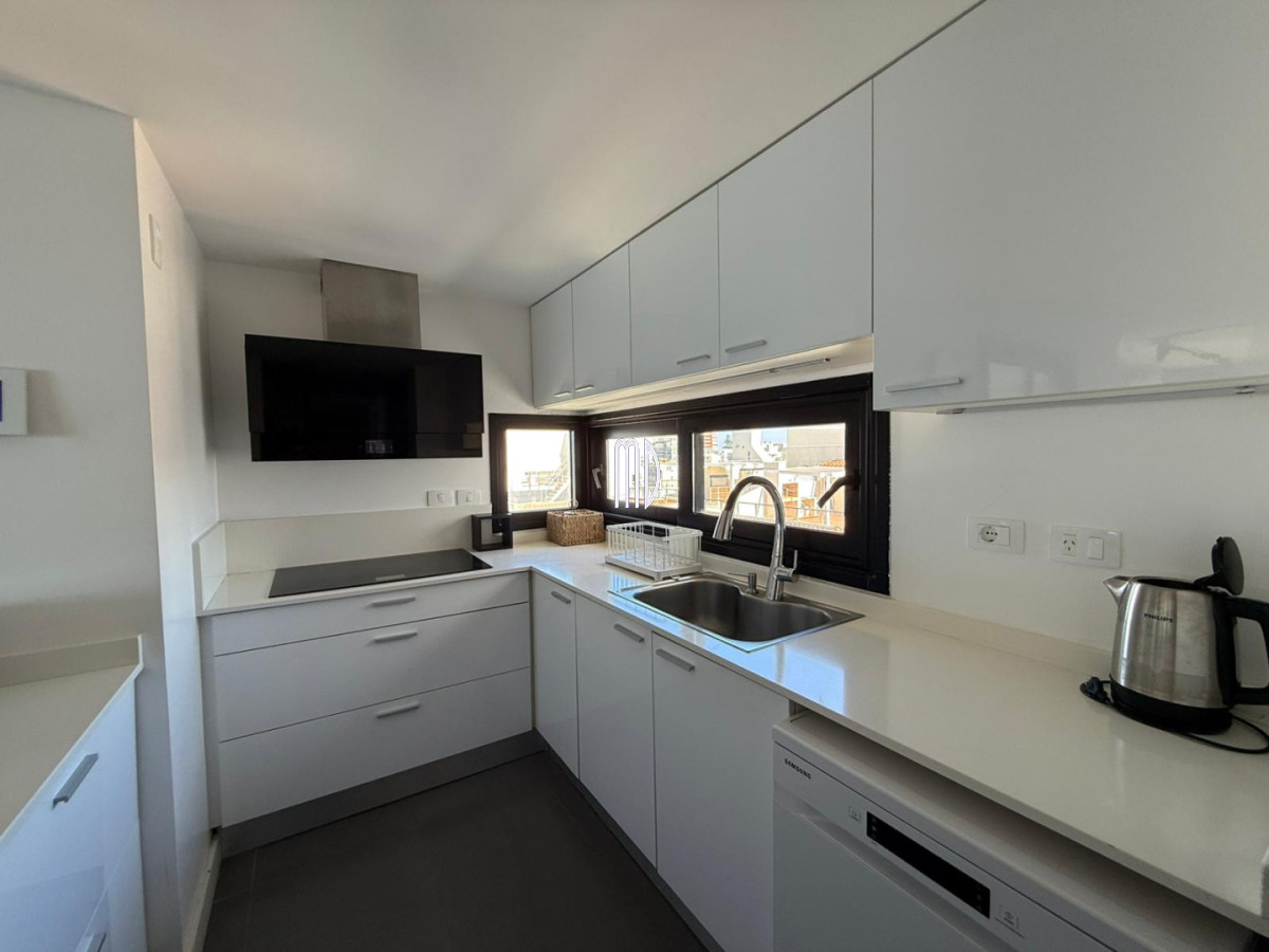 Apartamento ID.9150 - Penthouse frente al mar con terraza exclusiva, jacuzzi y vista única en Península 🌊