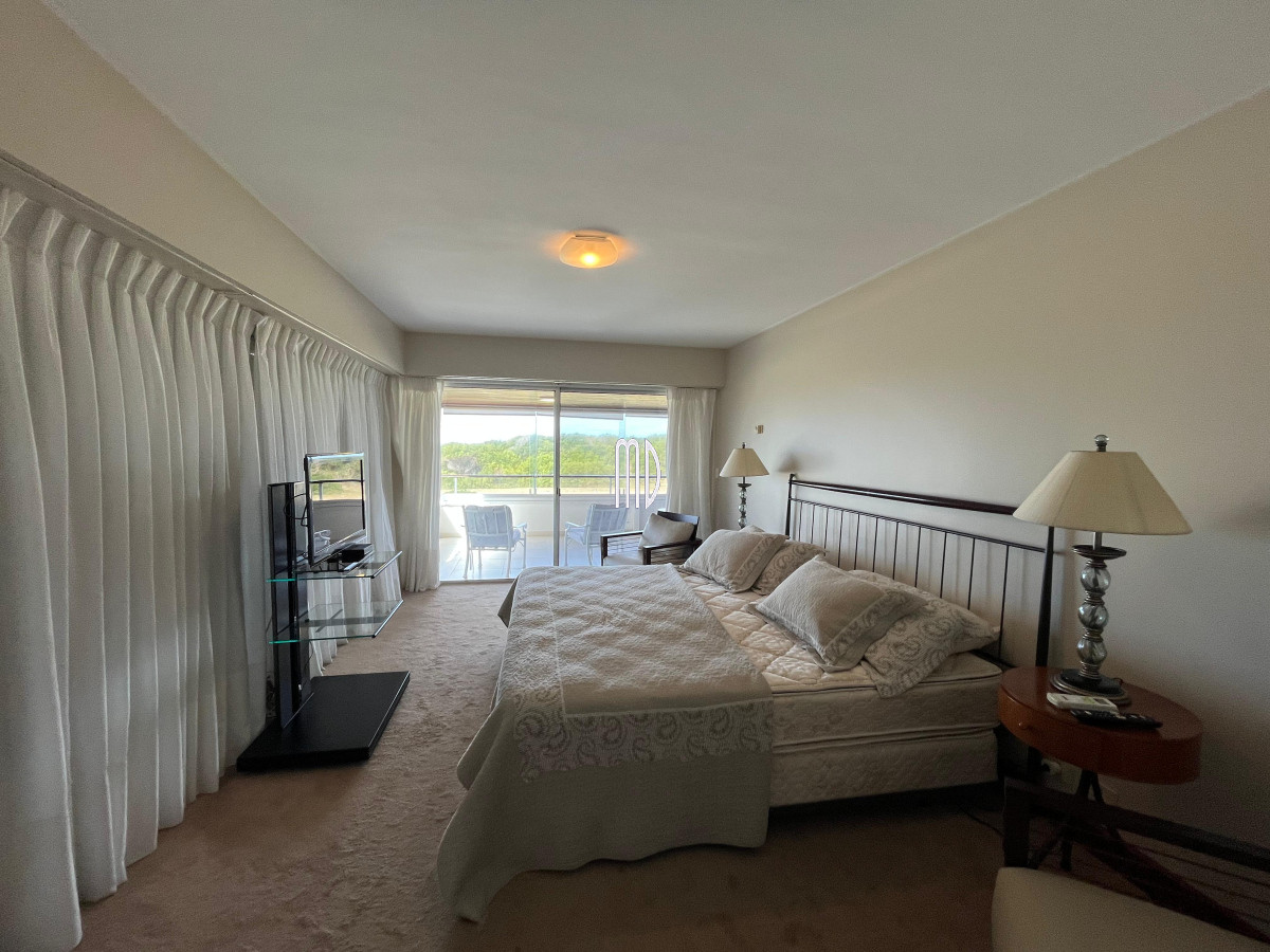 Apartamento ID.8277 - Apartamento frente a la playa Brava. Ref (8277)