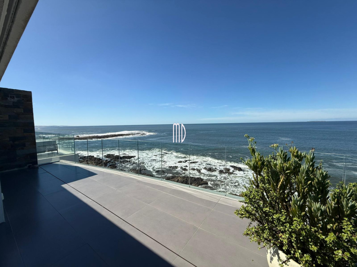 Apartamento ID.9150 - Penthouse frente al mar con terraza exclusiva, jacuzzi y vista única en Península 🌊