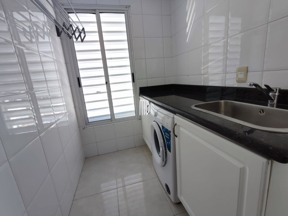 Apartamento ID.7630 - Hermoso apartamento frente al mar con todos los servicios. REF: 7630