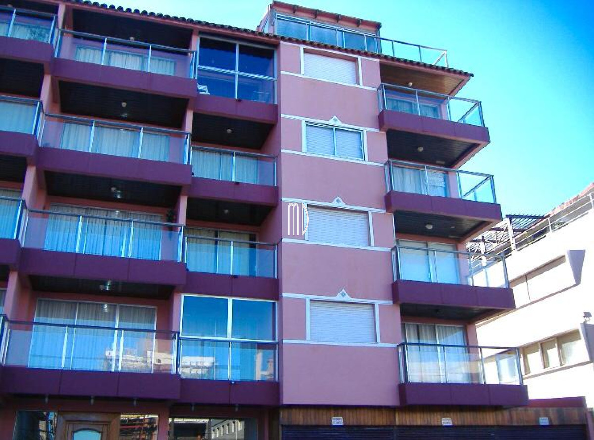 Apartamento ID.5772 - Hermoso apartamento en Península, con vista al mar. REF:5772